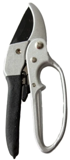 MT nůžky zahradní 20cm, chránič prstů, pr.střihu 24mm